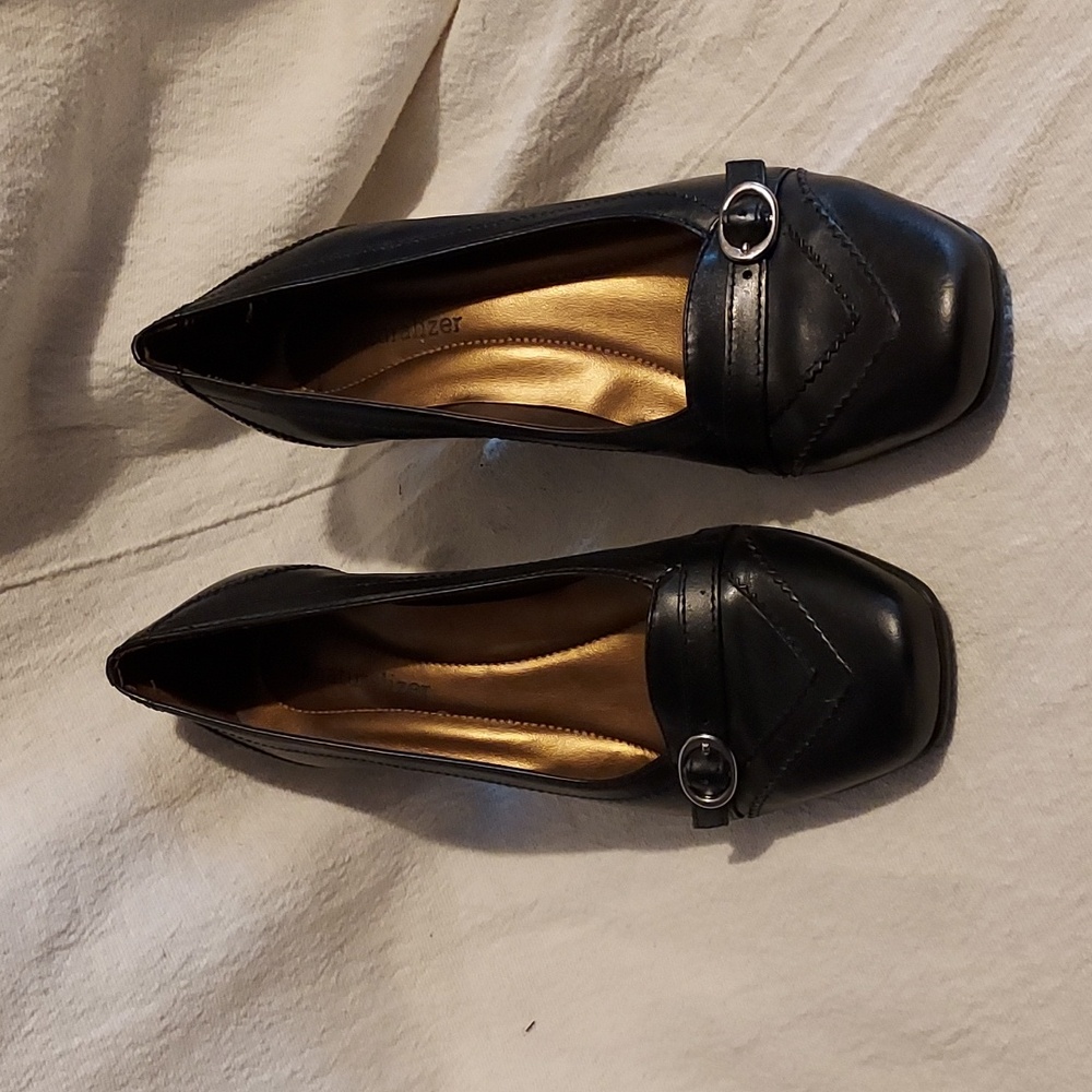 Naturalizer black heels